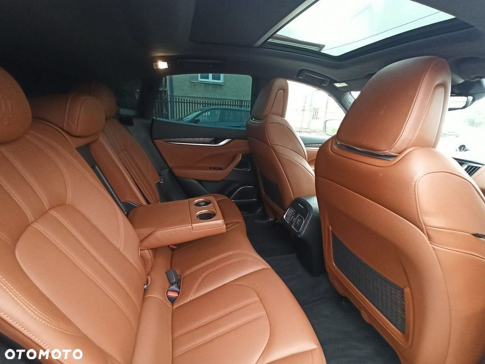 Maserati Levante - 10