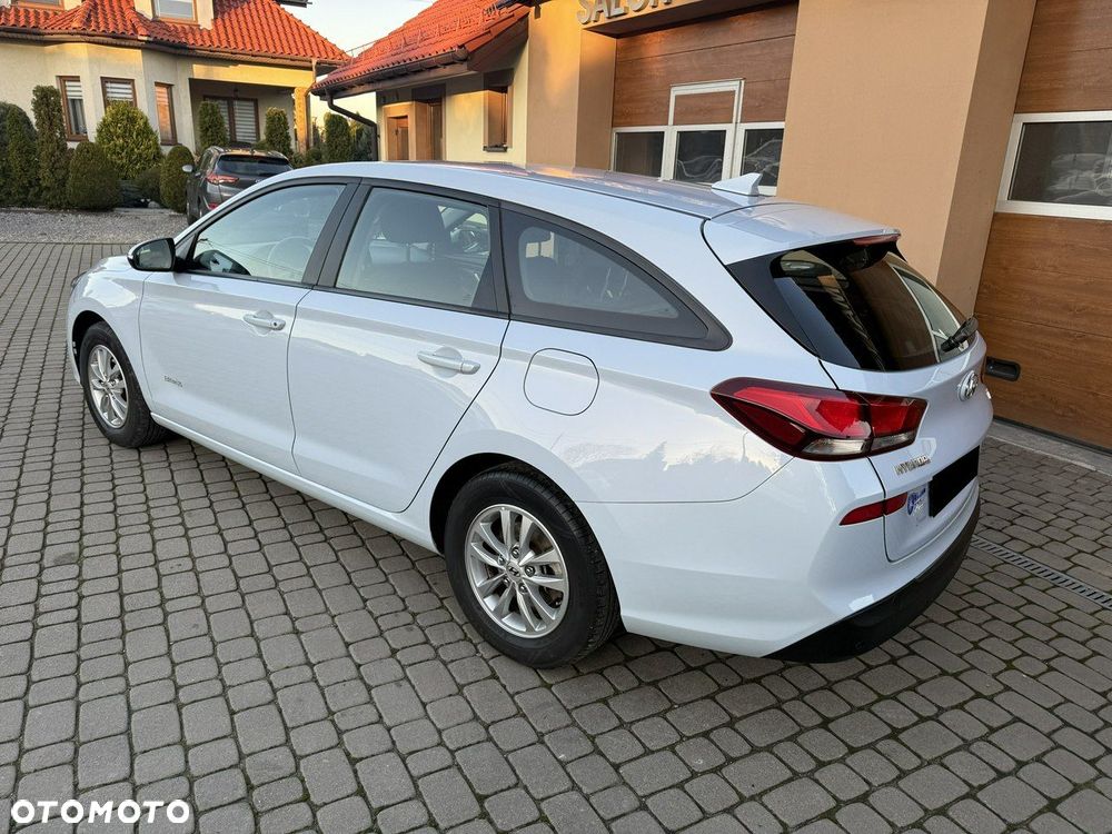 Hyundai i30 1.4 BlueDrive Comfort - 10