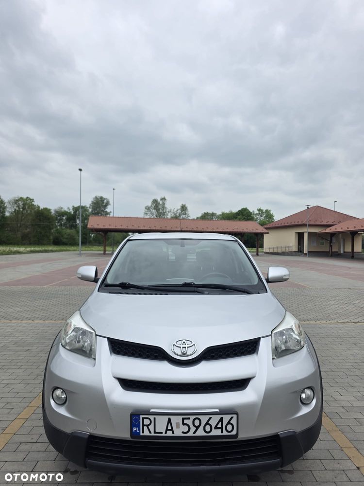 Toyota Urban Cruiser 1.4 D-4D Sol 4x4 - 8
