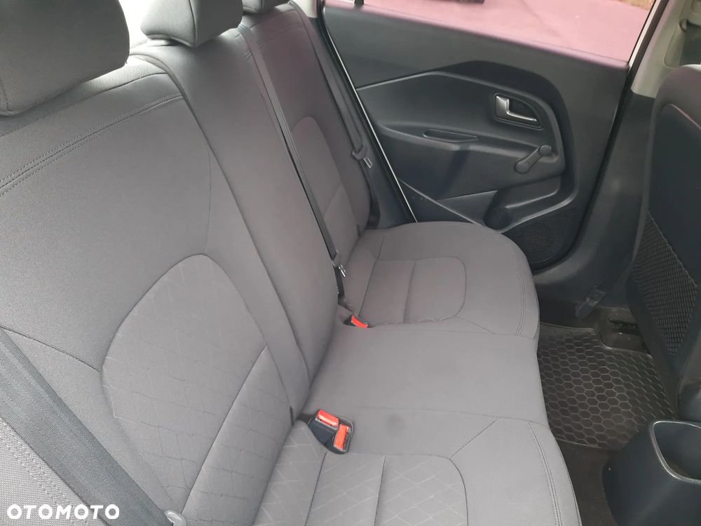 Kia Rio 1.2 M - 18