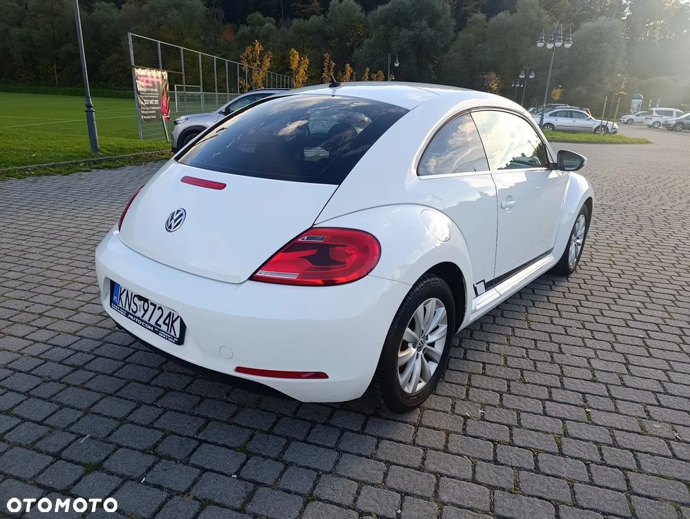 Volkswagen Beetle The 1.6 TDI DPF DSG Design - 8
