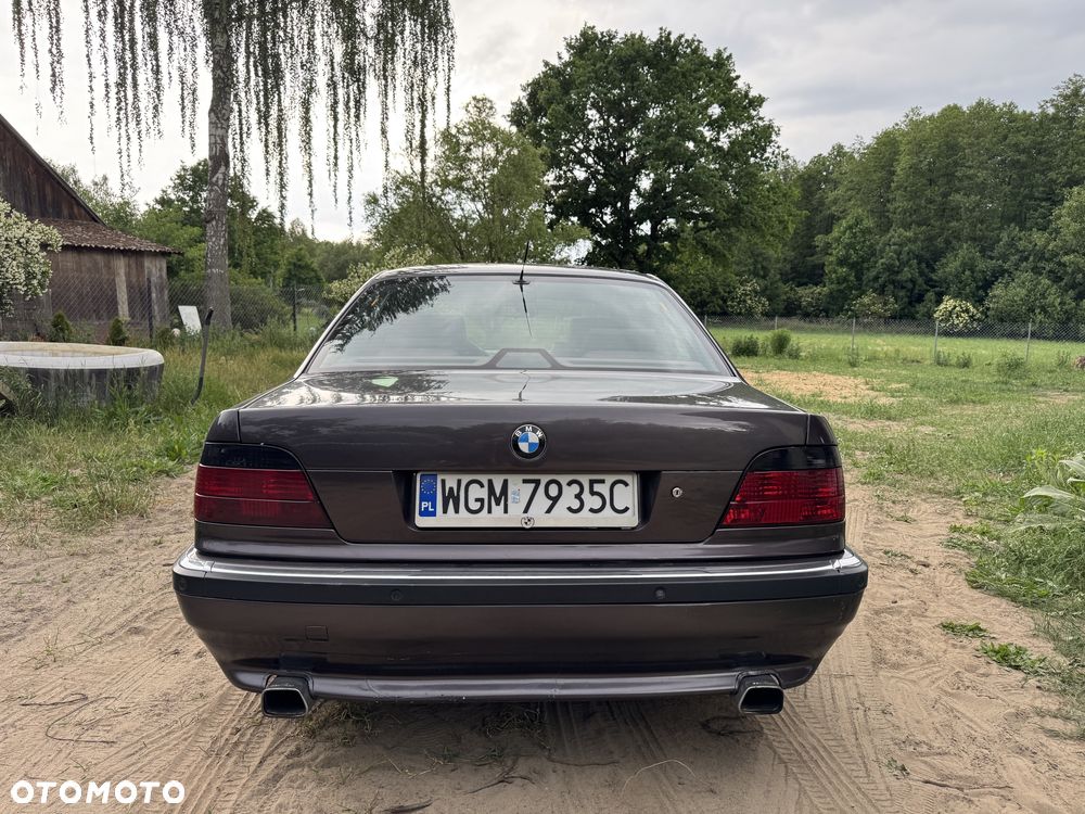 BMW Seria 7 - 5