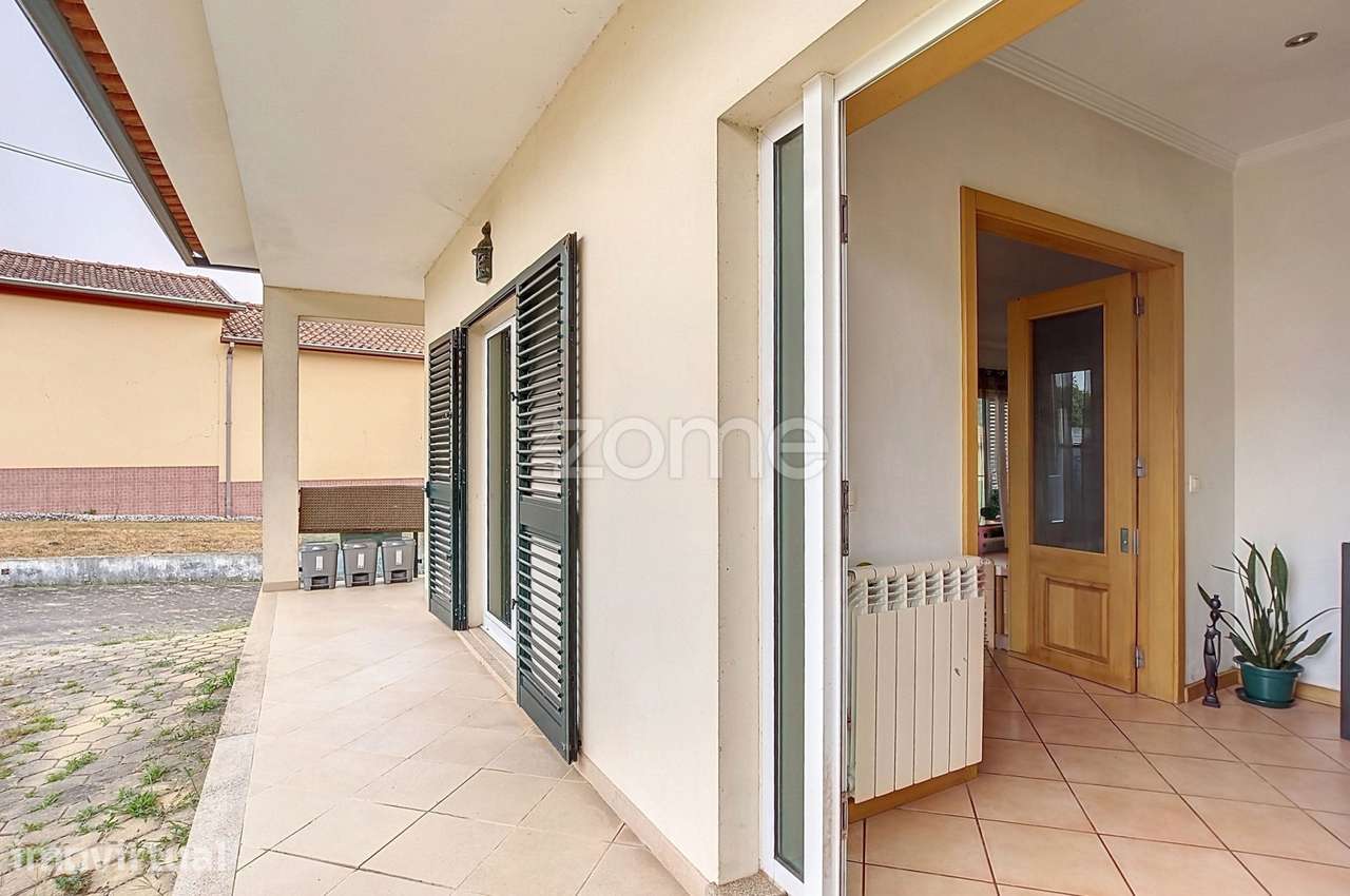 | Moradia T4| Alquerubim | Terreno 2.084m2 |Garagem 3 carros |Poço | - Grande imagem: 5/55