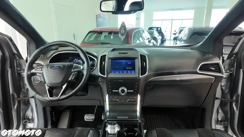 Ford Edge - 33