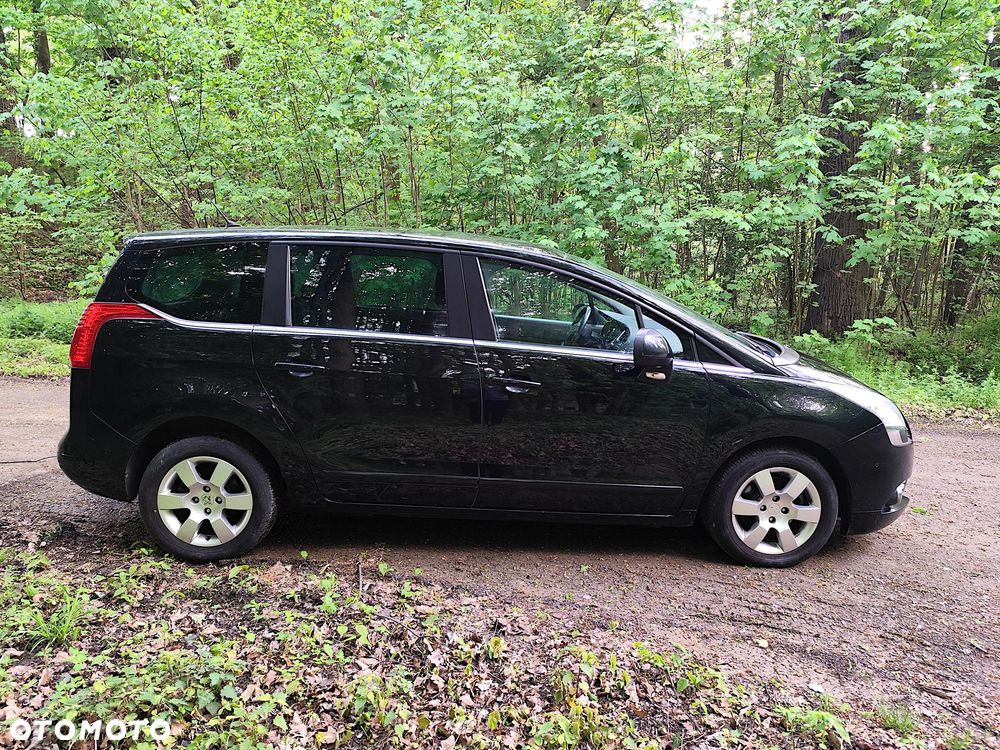 Peugeot 5008 HDI FAP 150 Family - 14