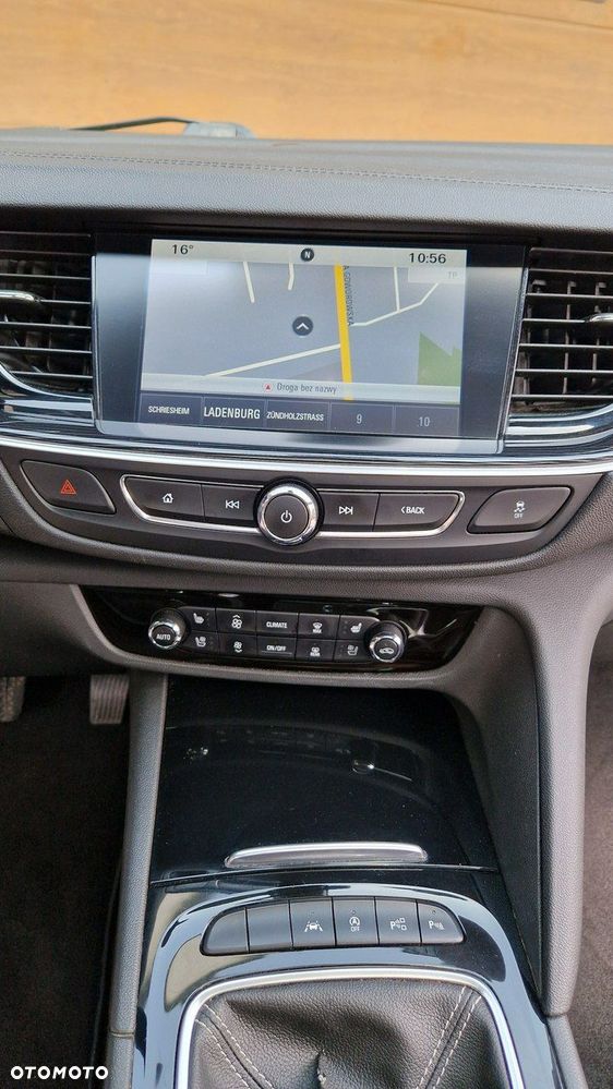 Opel Insignia - 29
