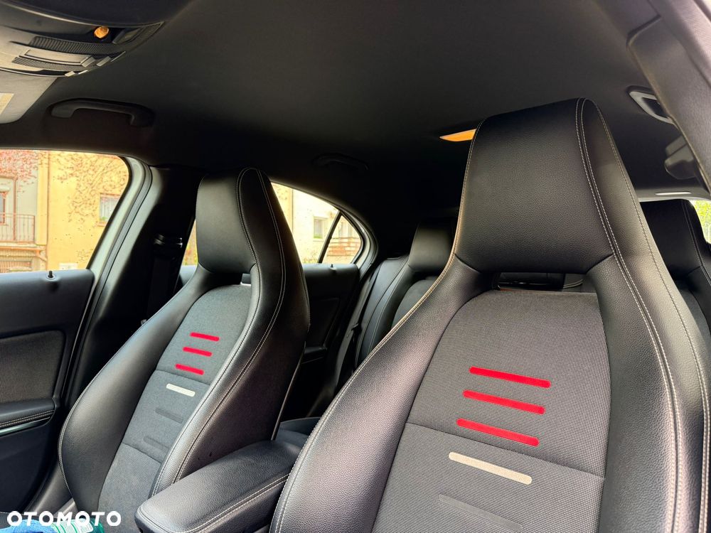 Mercedes-Benz Klasa A 180 7G-DCT AMG Line - 14