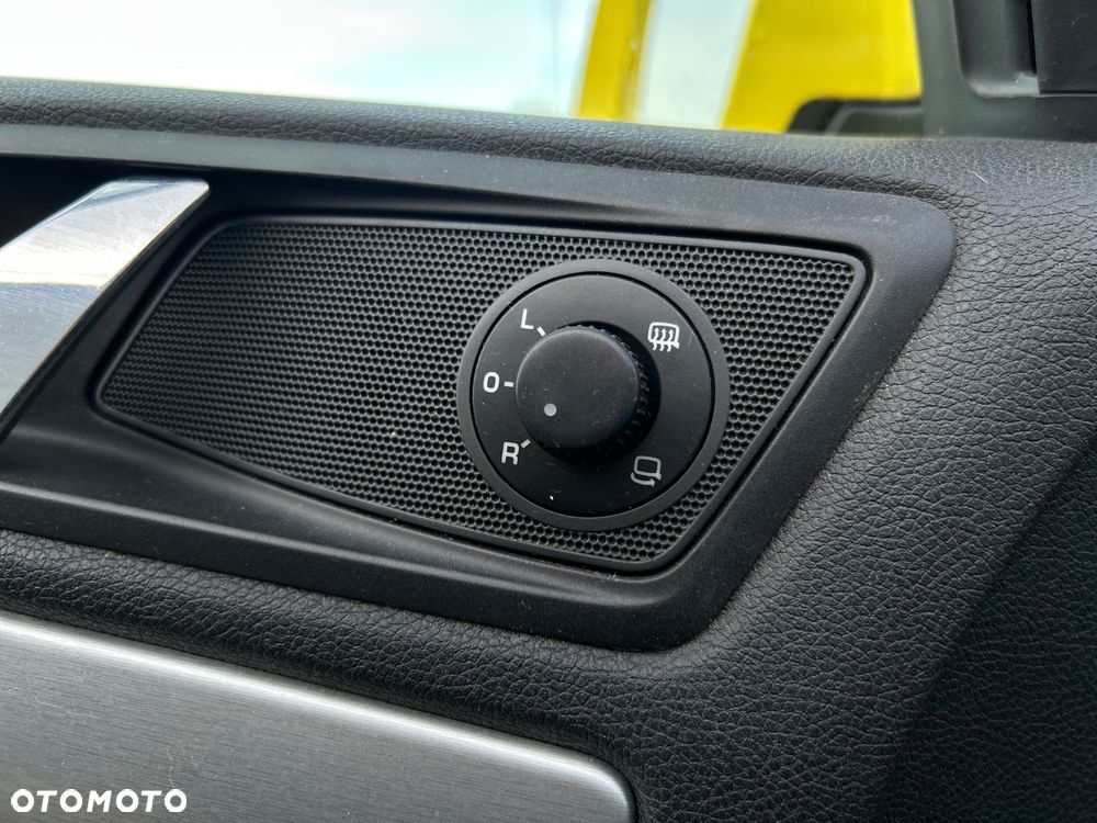 Skoda Octavia 2.0 TDI CR DPF RS - 26