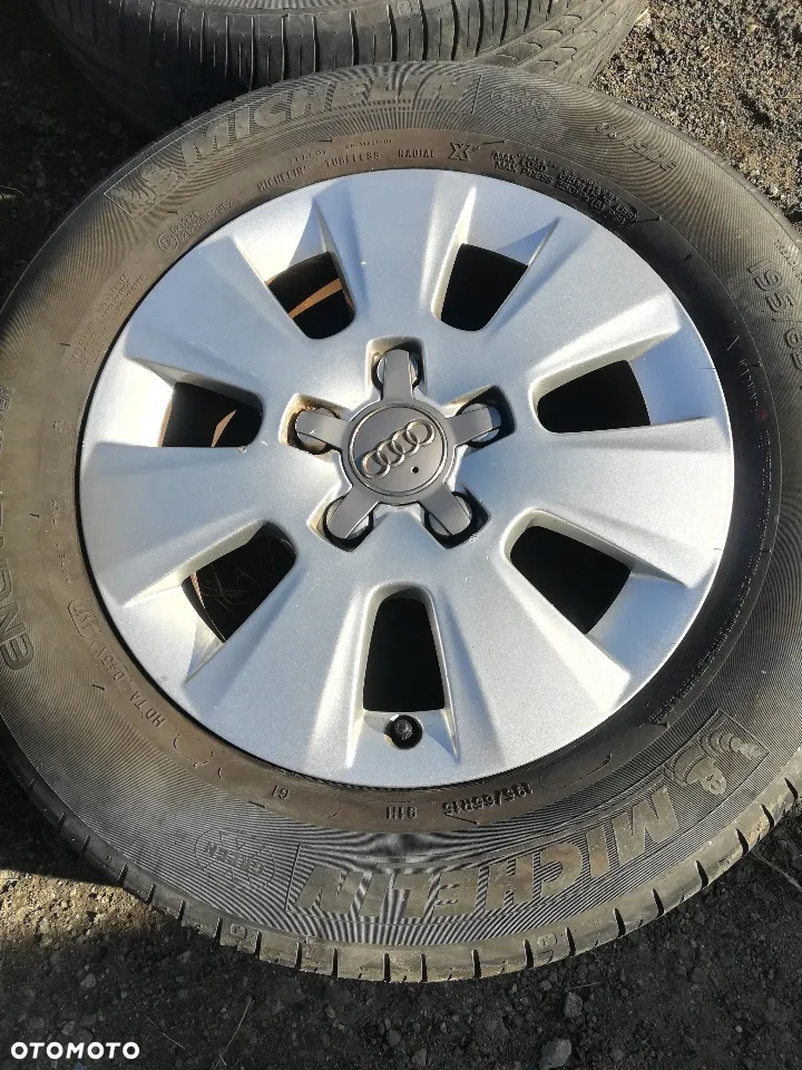 KOŁA Felgi Alufelgi Audi A3 8P 195/65/15 - 4