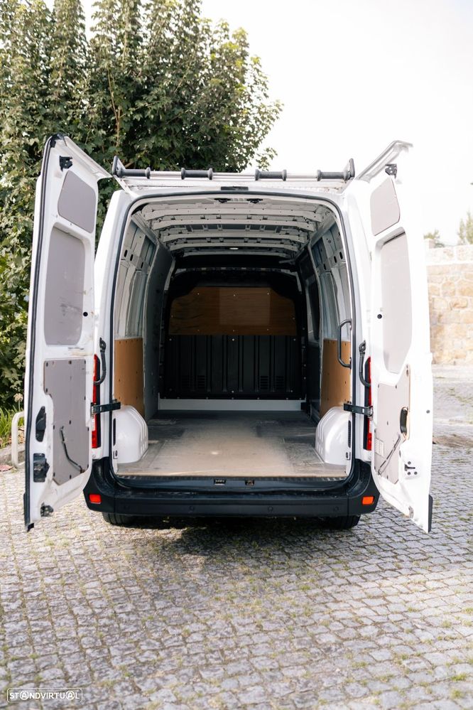 Renault Master Outro - 11