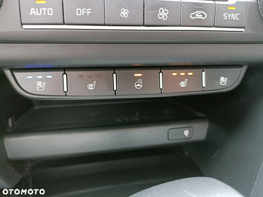 Kia XCeed 1.5 T-GDI XL DCT - 19