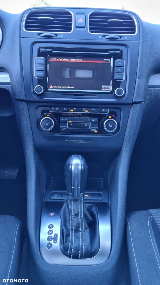 Volkswagen Golf 2.0 TDI DPF DSG MATCH - 8