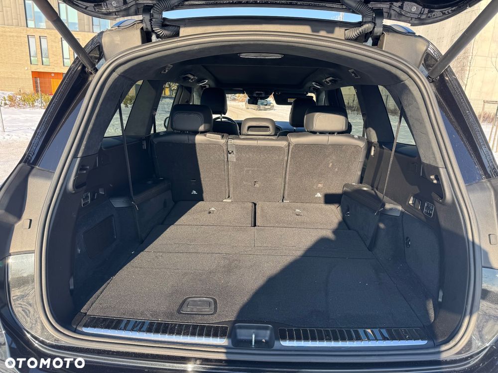 Mercedes-Benz GLS - 13