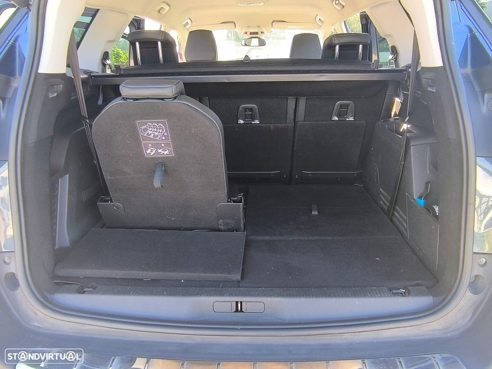 Peugeot 5008 - 24