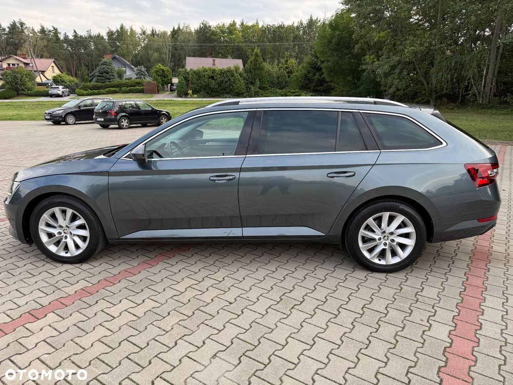 Skoda Superb 1.6 TDI DSG Ambition - 12