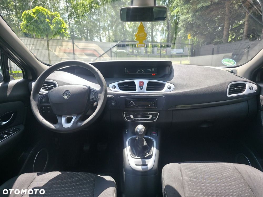 Renault Scenic - 13