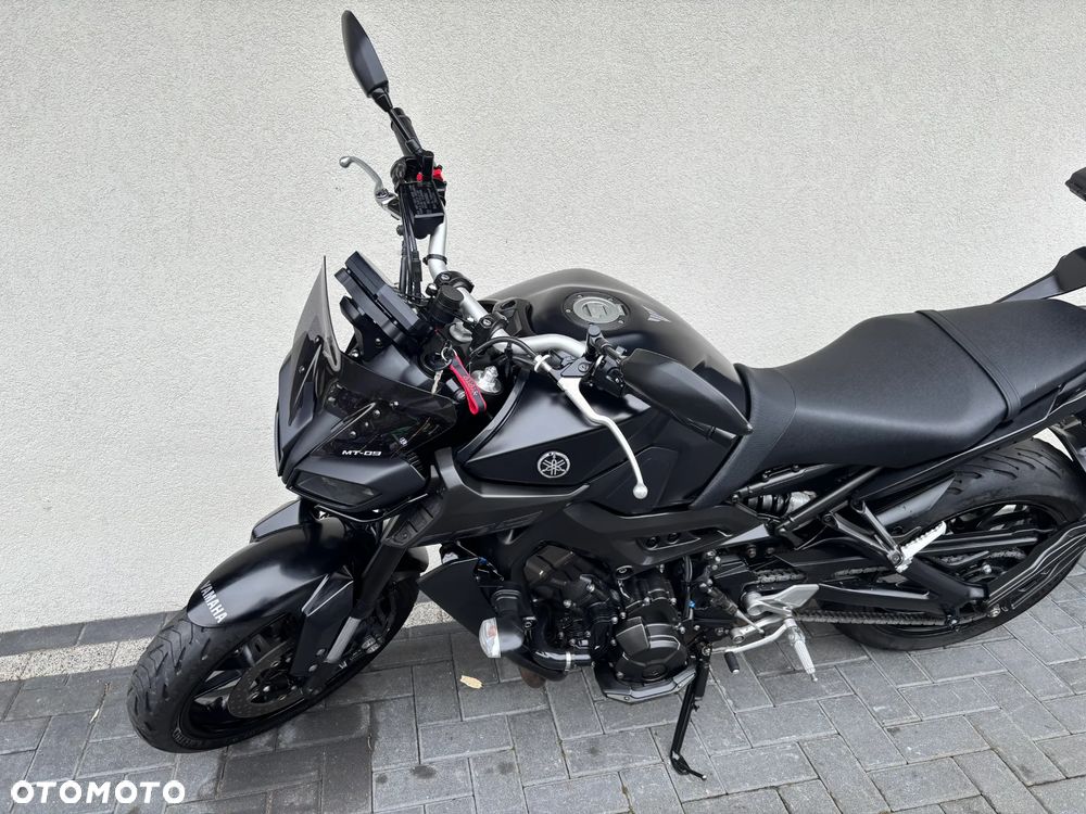 Yamaha MT - 3