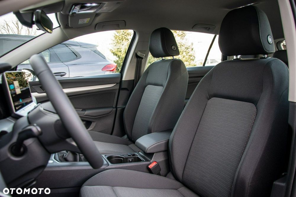 Volkswagen Golf - 13