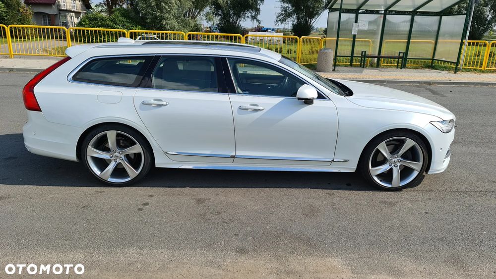 Volvo V90 D5 SCR AWD Inscription - 4