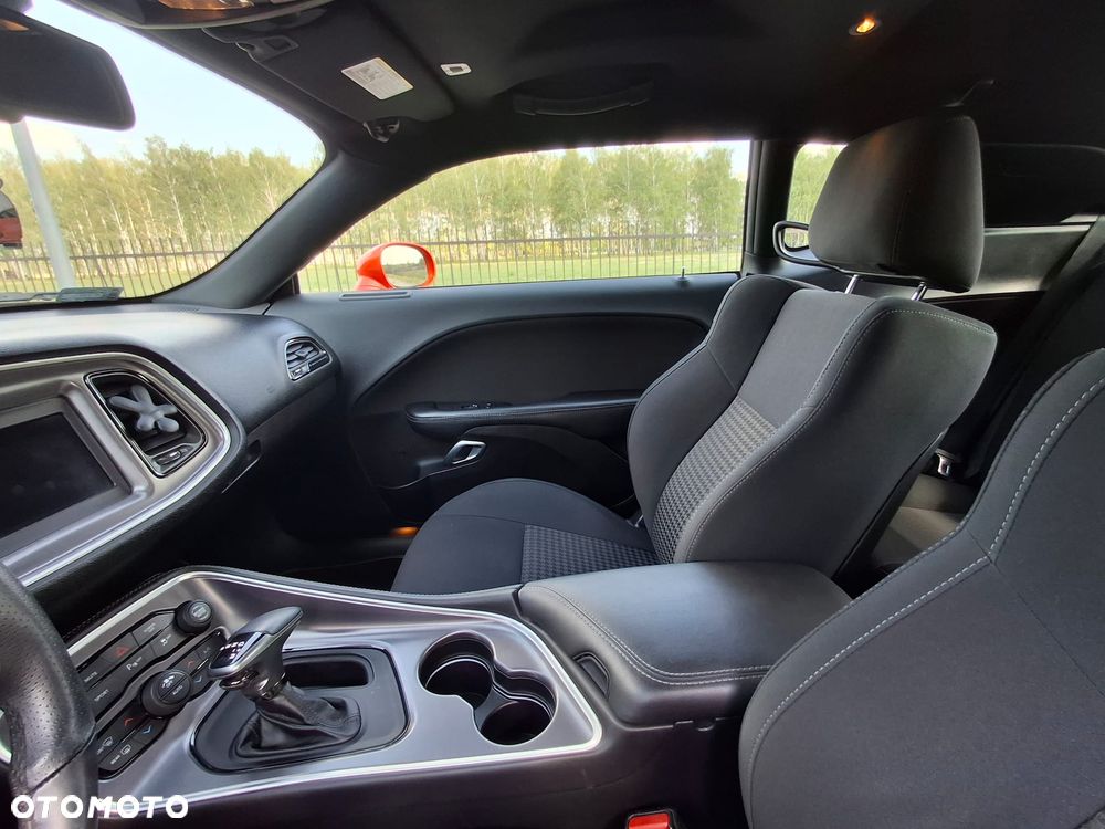 Dodge Challenger 5.7 R/T - 26