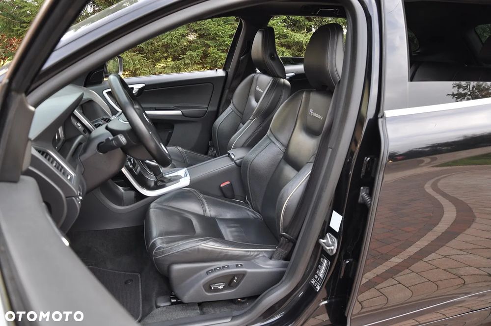 Volvo XC 60 D5 AWD RDesign - 20