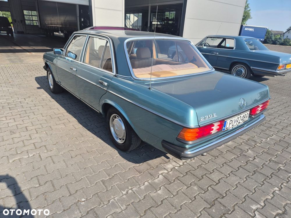 Mercedes-Benz W123 - 3