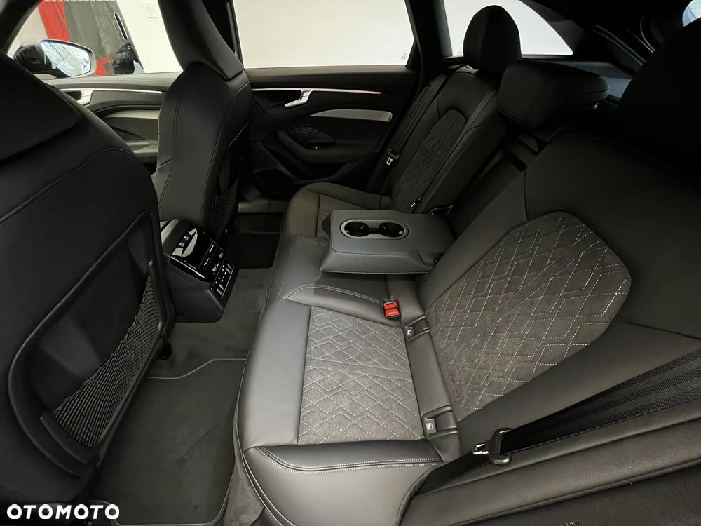 Audi A6 Avant TFSI mHEV 200 kW Quattro S tronic - 30