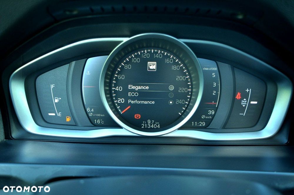 Volvo V60 D3 Drive-E Summum - 29