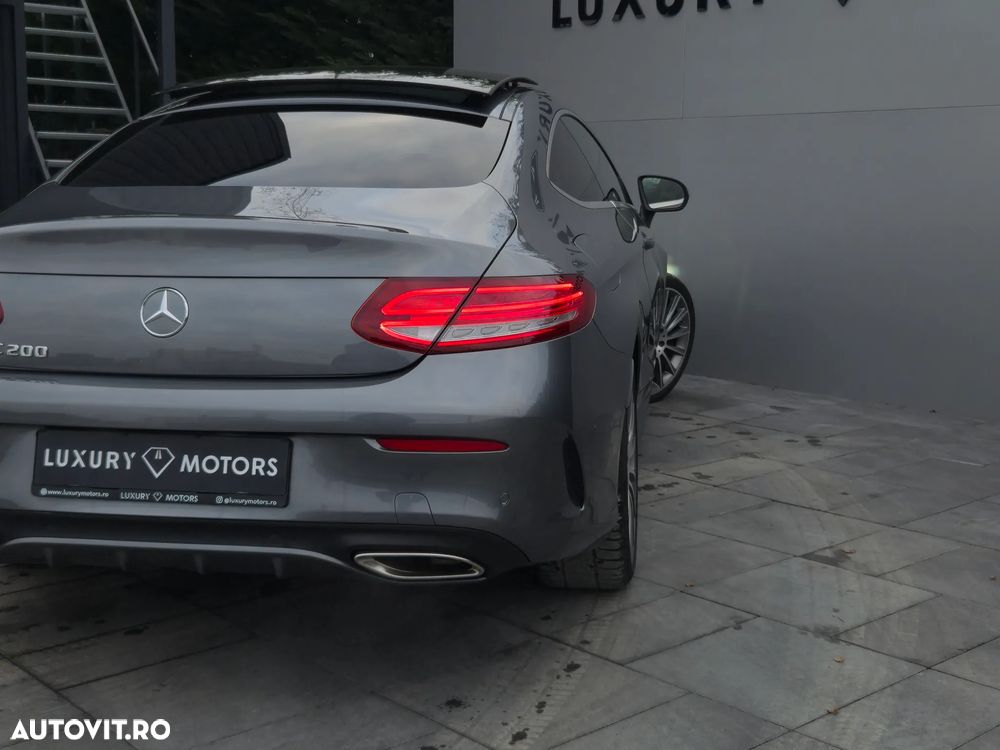 Mercedes-Benz C 200 Coupe 7G-TRONIC AMG Line - 34