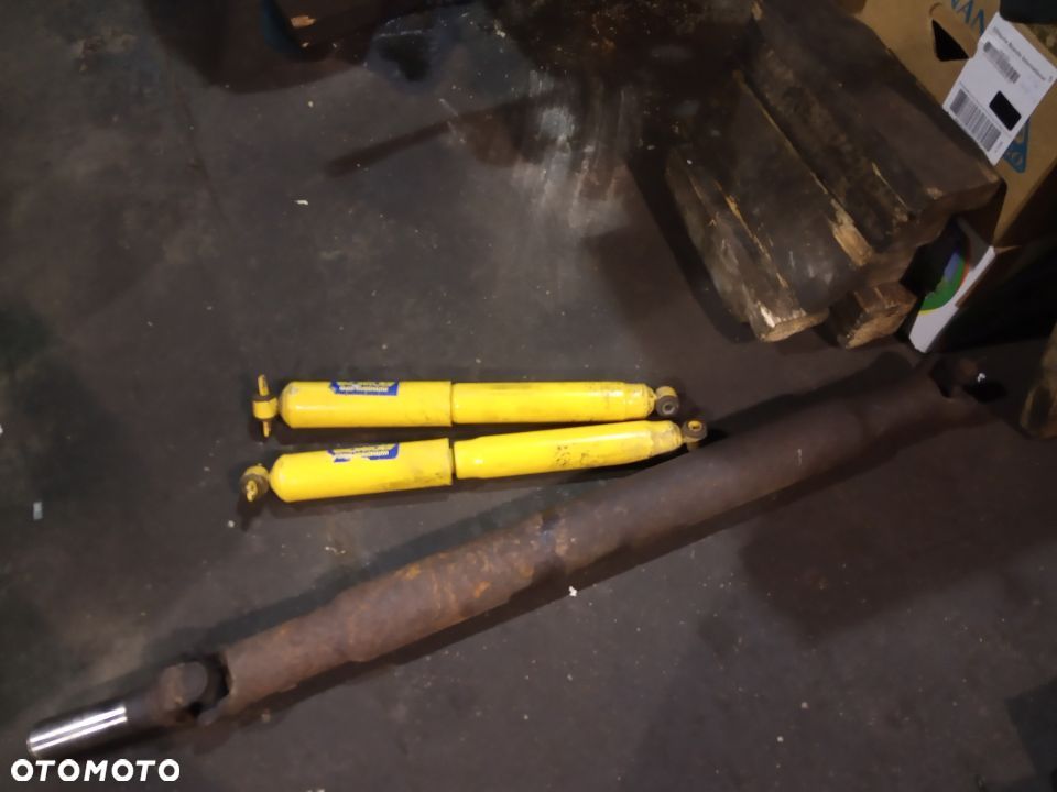 CHEVROLET TAHOE SUBURBAN K1500 wal tyl przod tylny przedni napedowy pedny GMC YUKON k2500 pickup silverado blazer 5.7 5.0 4.3 v6 v8 6.5 c/k front rear drive shaft K3500 SIERRA 1500 2500 3500 k3500 - 5