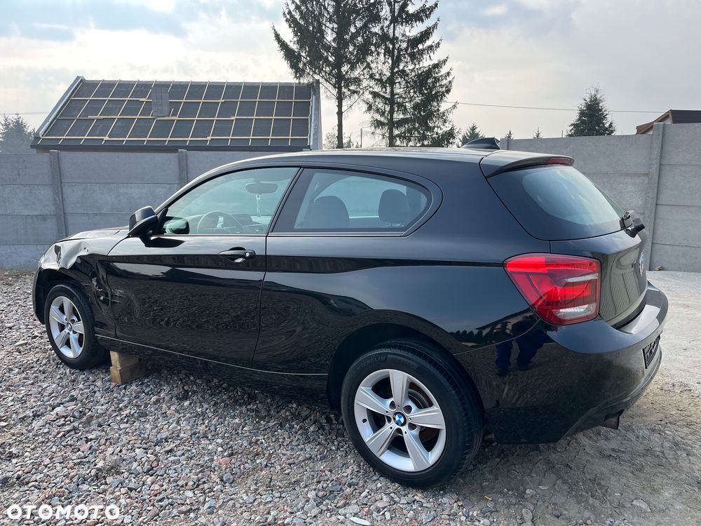 BMW Seria 1 114i - 3