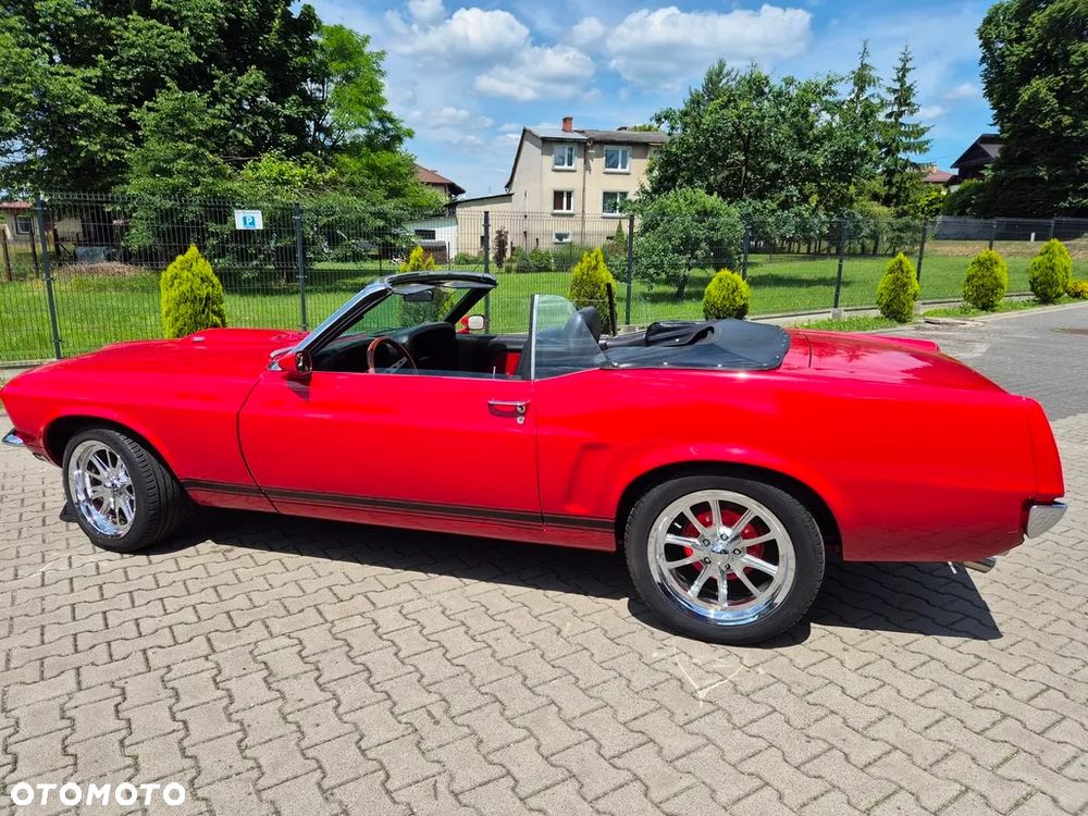Ford Mustang - 16
