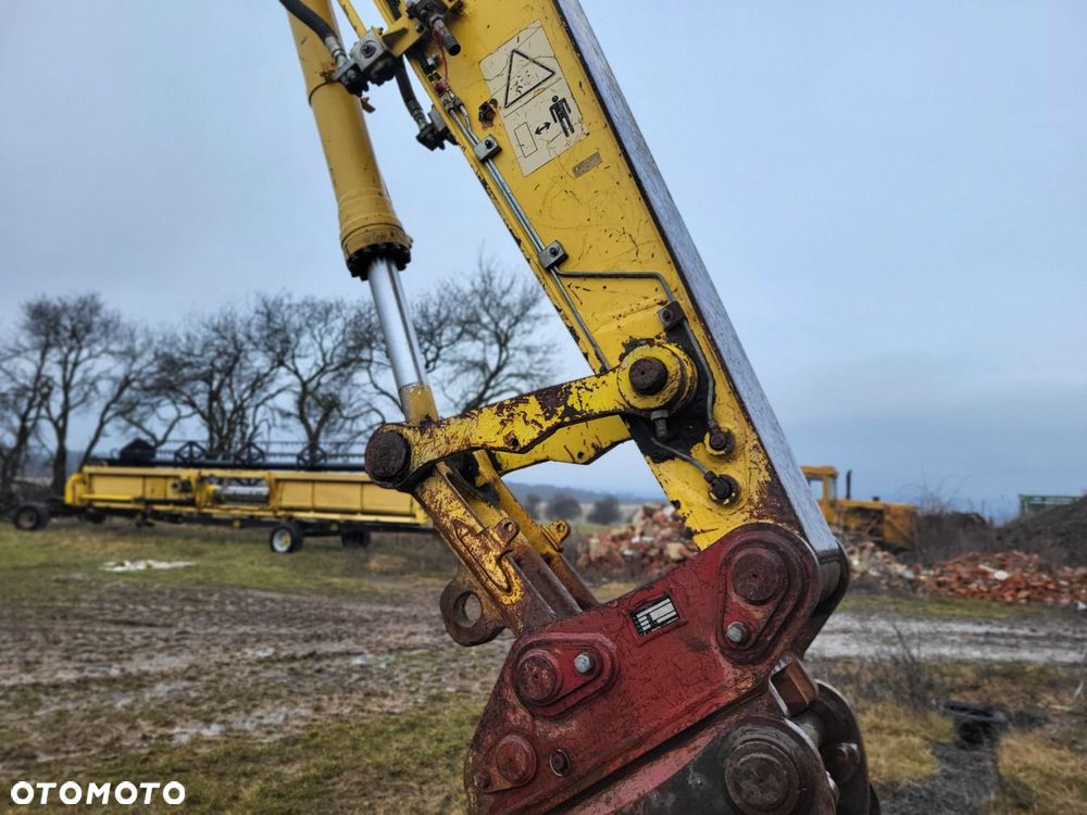 Komatsu Pw 220-7 4X4 - 39