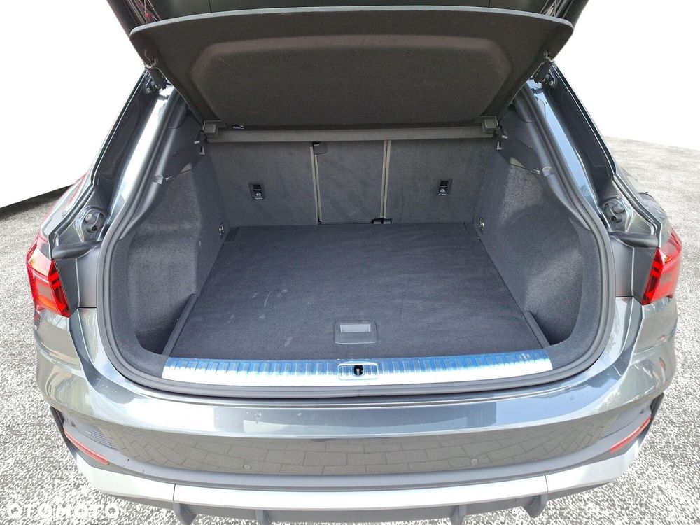 Audi Q3 Sportback - 32
