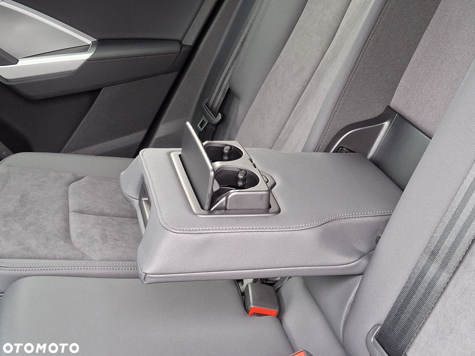 Audi Q3 - 18