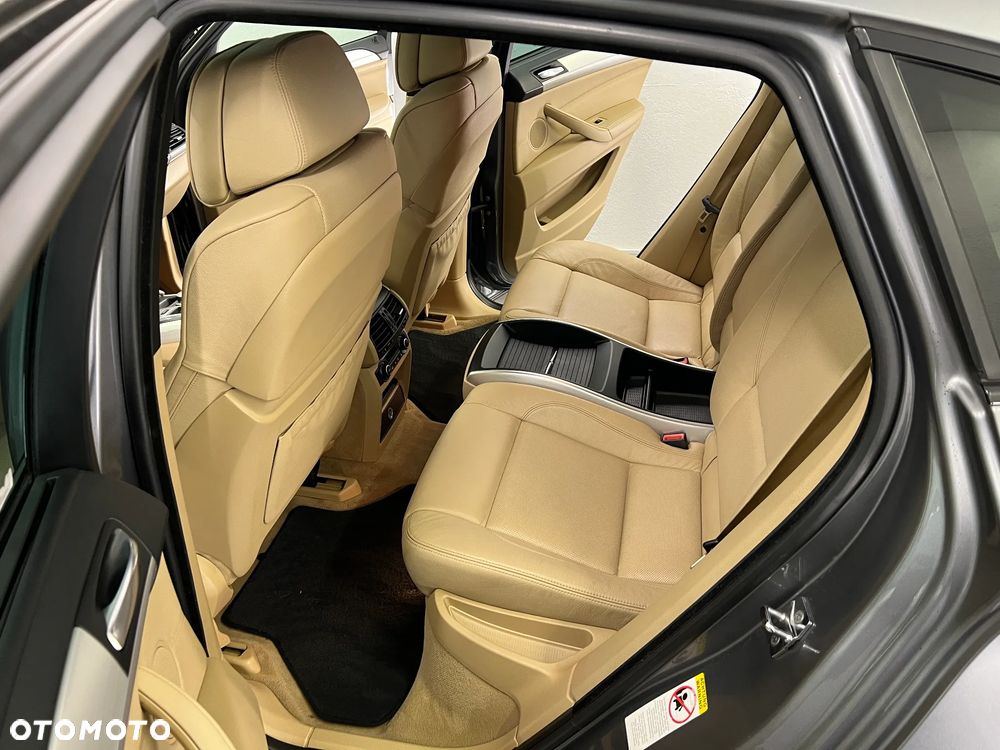 BMW X6 - 8