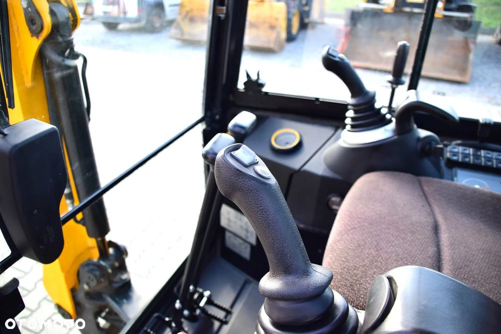 JCB 19C-1 - 15