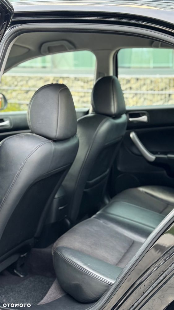 Honda Accord 2.0 i Comfort - 8