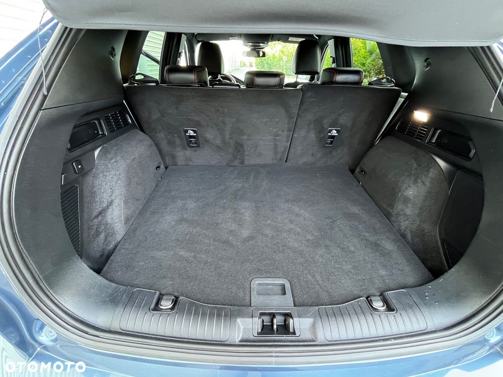 Ford Kuga 2.0 EcoBlue 4x4 ST-LINE X - 36