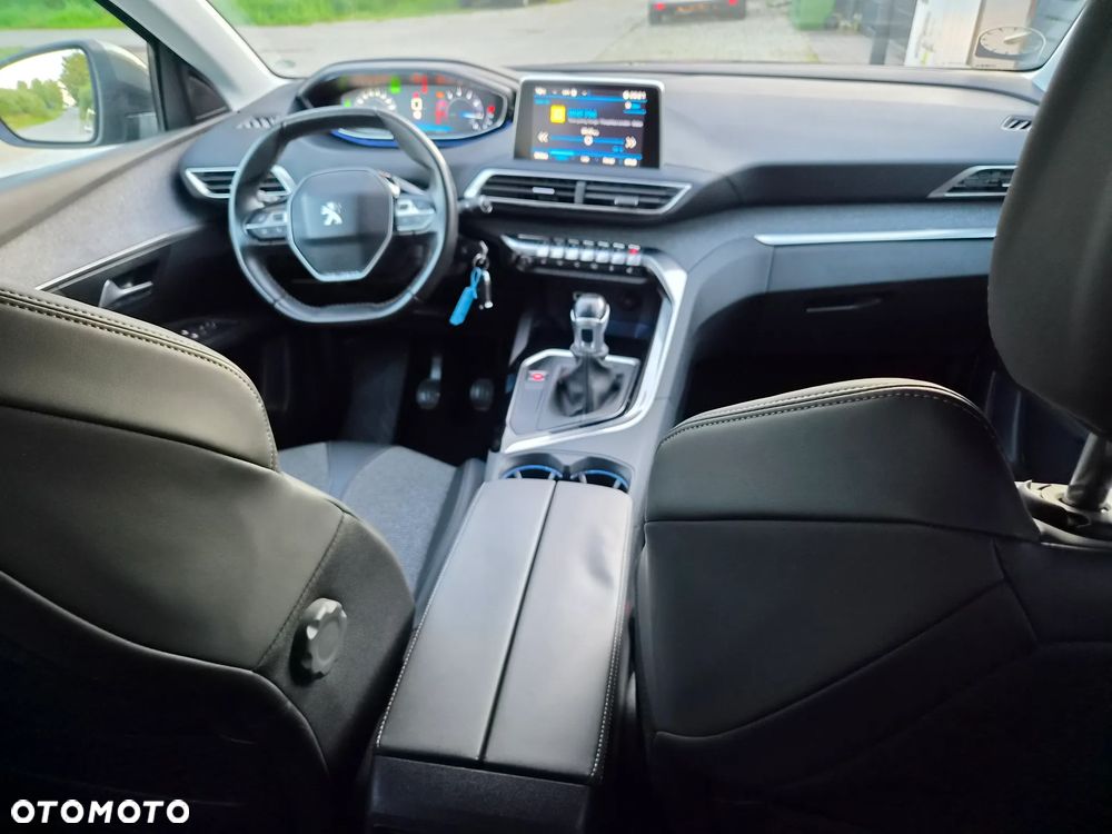 Peugeot 3008 PureTech 130 Stop & Start GPF Allure Business-Paket - 9