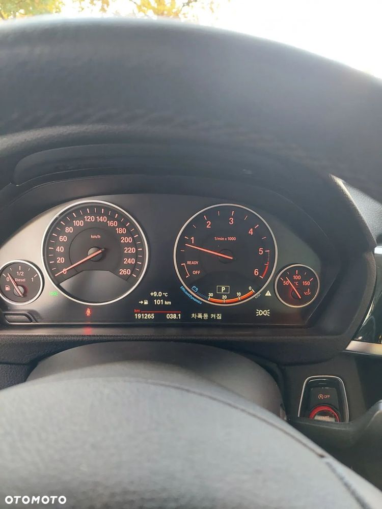 BMW Seria 3 320d Edition Luxury Line Purity - 11