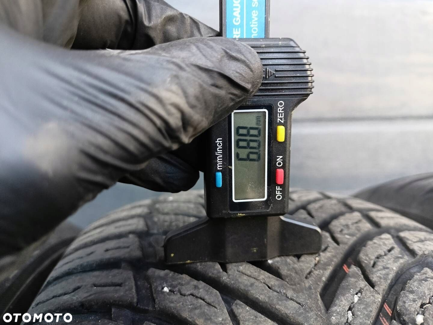 215/60R17 Nokian SeasonProof SUV komplet opon całoroczne 7,6mm - 6