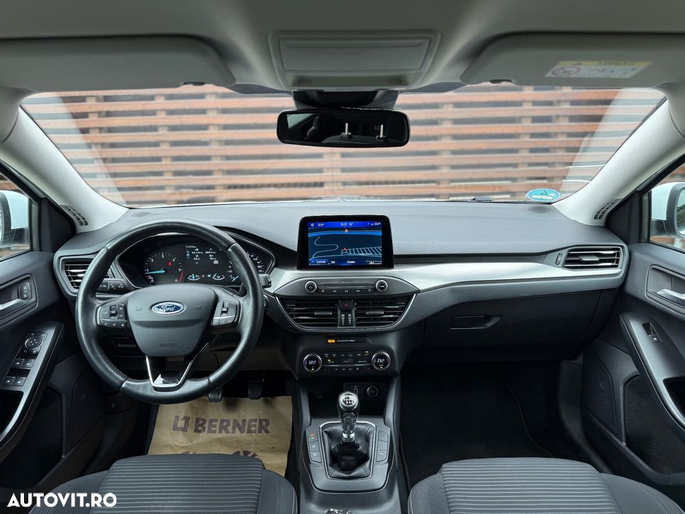 Ford Focus 1.5 EcoBlue Start-Stopp-System TITANIUM STYLE - 16
