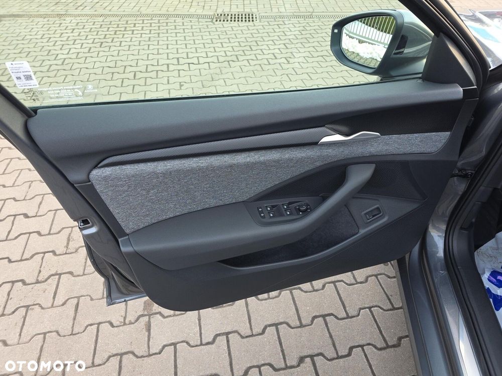 Skoda Superb 2.0 TSI Selection DSG - 10
