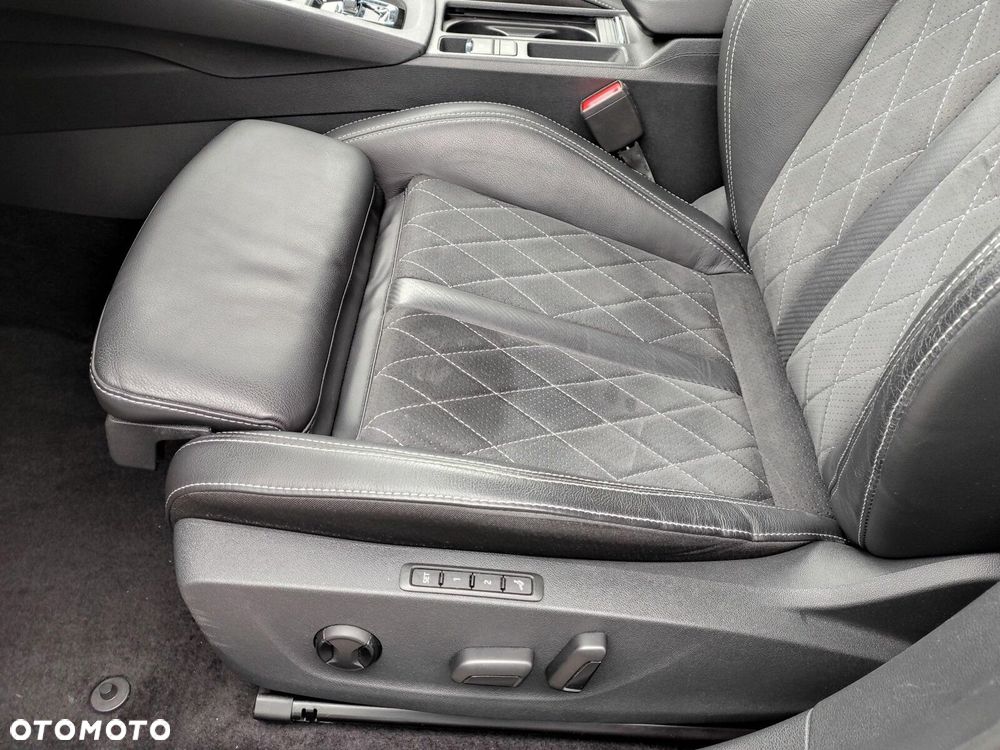 Skoda Octavia 2.0 TDI RS DSG - 14