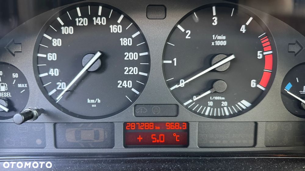 BMW Seria 5 - 15