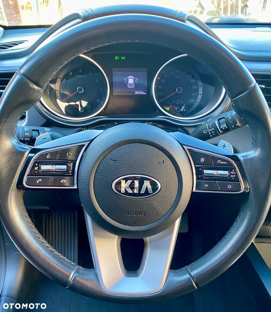 Kia Ceed 1.4 T-GDI M DCT - 11