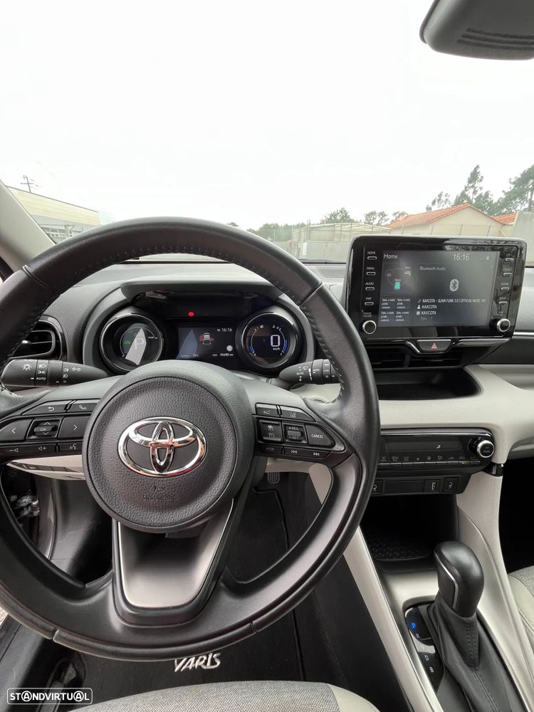 Toyota Yaris 1.5 HDF Luxury - 13