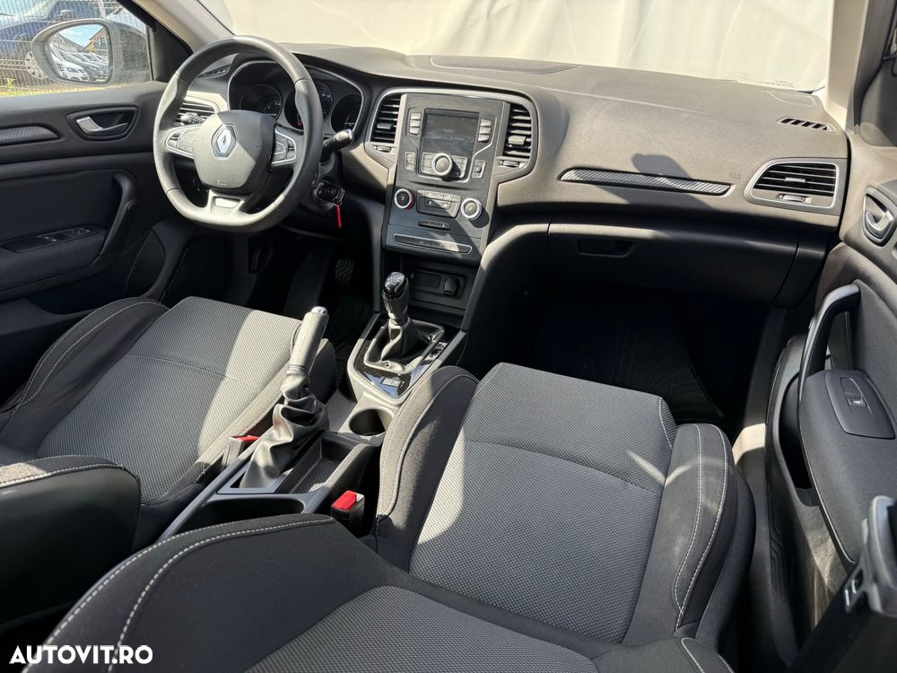 Renault Megane TCe GPF Life - 6
