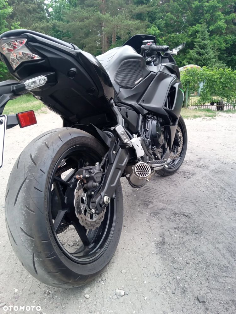 Kawasaki ZX - 3